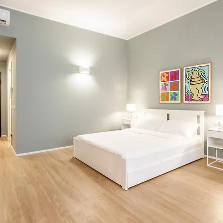 Daire Ampi Monolocali In Via Pirandello - Washington Milano